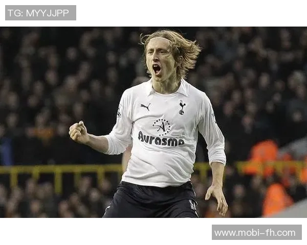 拉莫斯点赞引热议莫德里奇与拉莫斯或将在米兰重聚的可能性分析